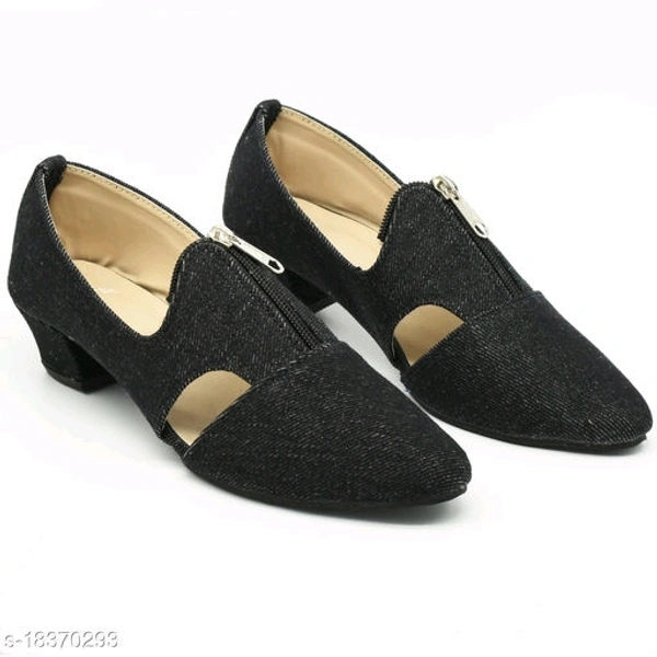 Relaxed Fabulous Women Heels & SandalsMaterial: Mesh