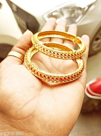 Twinkling Elegant Bracelet & Bangles
Base Metal: Copper