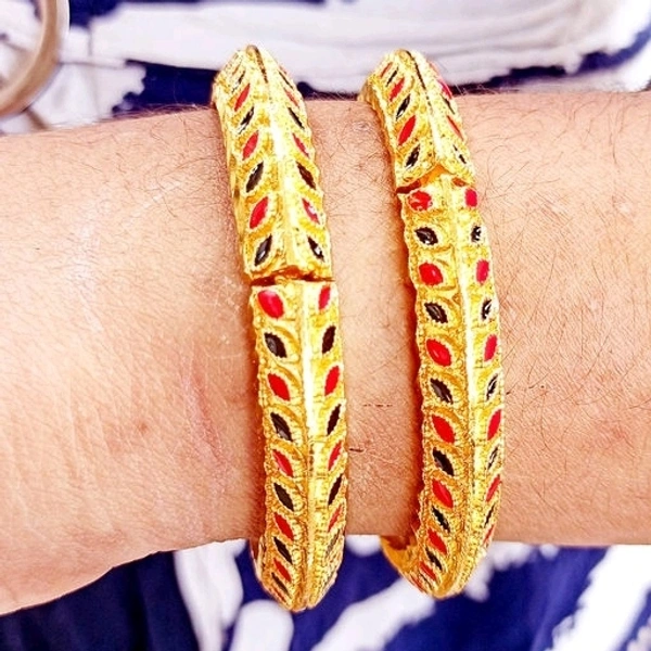 Twinkling Elegant Bracelet & Bangles
Base Metal: Copper