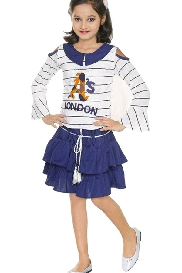 Modern Fancy Girls Top & Bottom Set
Top Fabric: Crepe & Hoisery