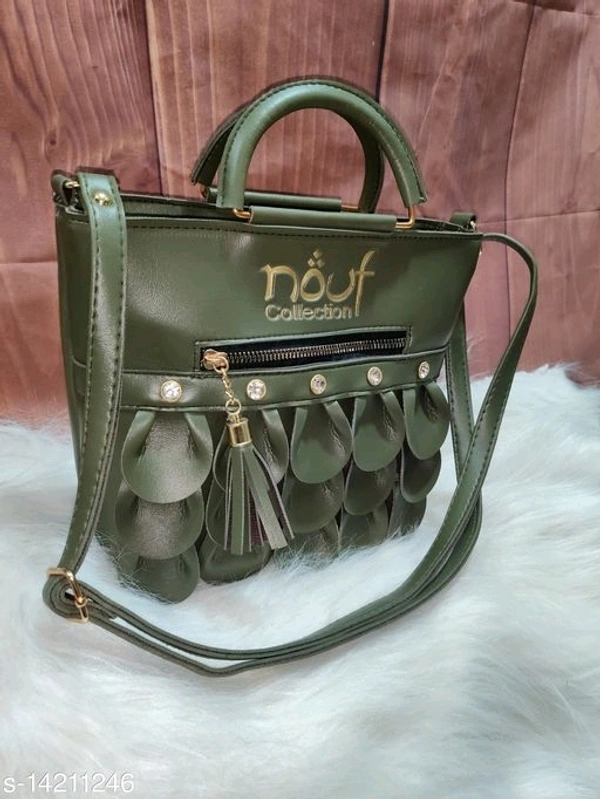 Elegant Attractive Women Slingbags
Material: PUNo. of Compartments: 2
