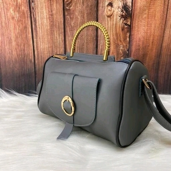 Catalog Name:*Classic Stylish Women Slingbags*Material: PU