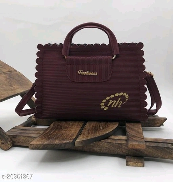 Fancy Sling For Women In Wonderful Design
Material: PUNo. of Compartments: 2