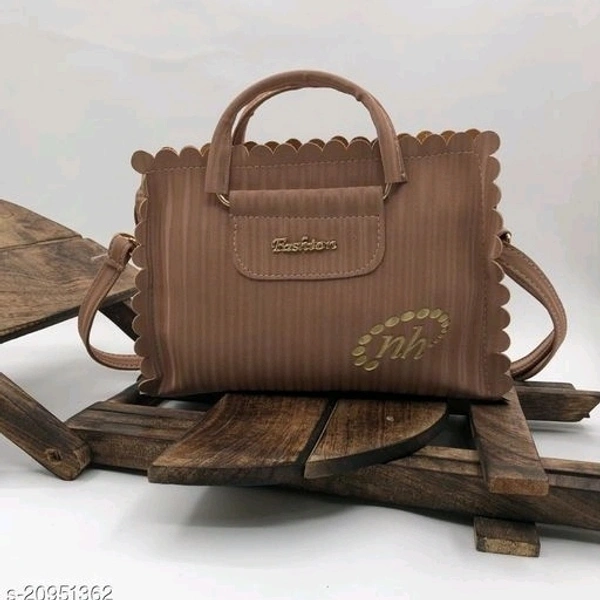 Fancy Sling For Women In Wonderful Design
Material: PUNo. of Compartments: 2
