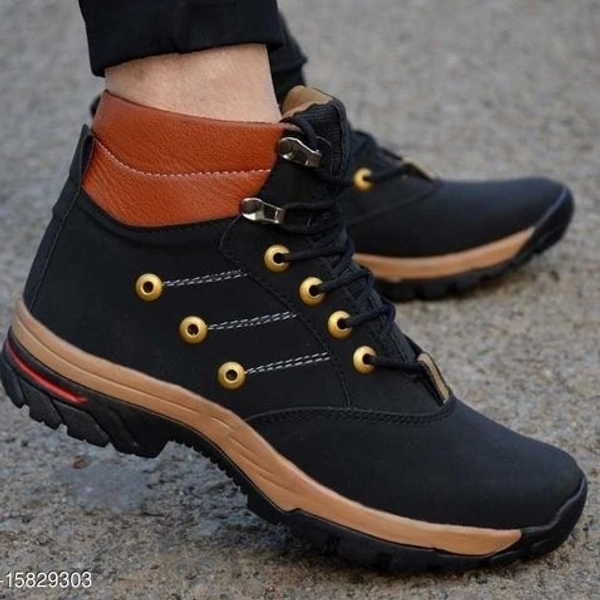 Casual Shoes
Castoes Boots for Men
Material: Syntethic LeatherSole Material: Tpr (Cash On Delivery) - Free