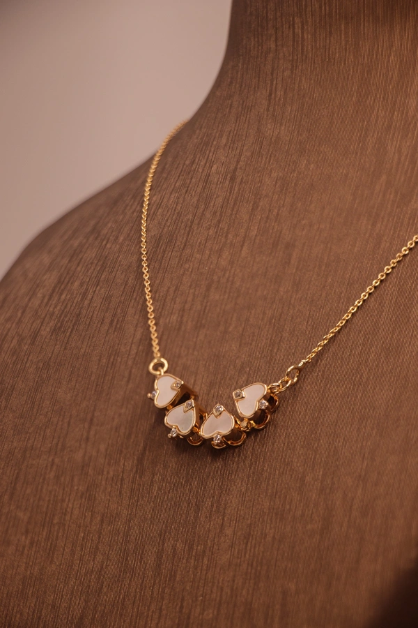flower magnet necklace 