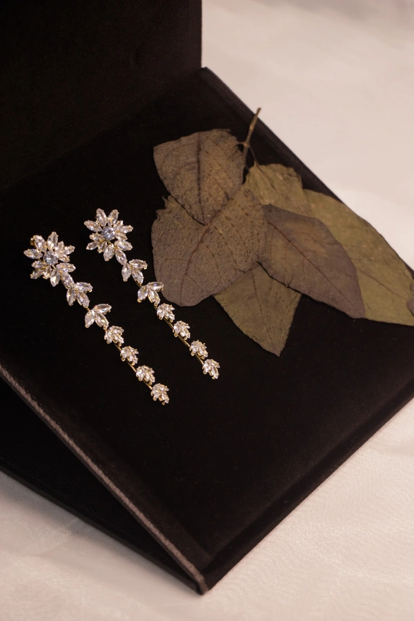 earring  6