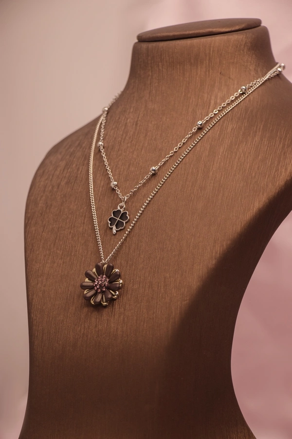 black flower 2 layer necklace 