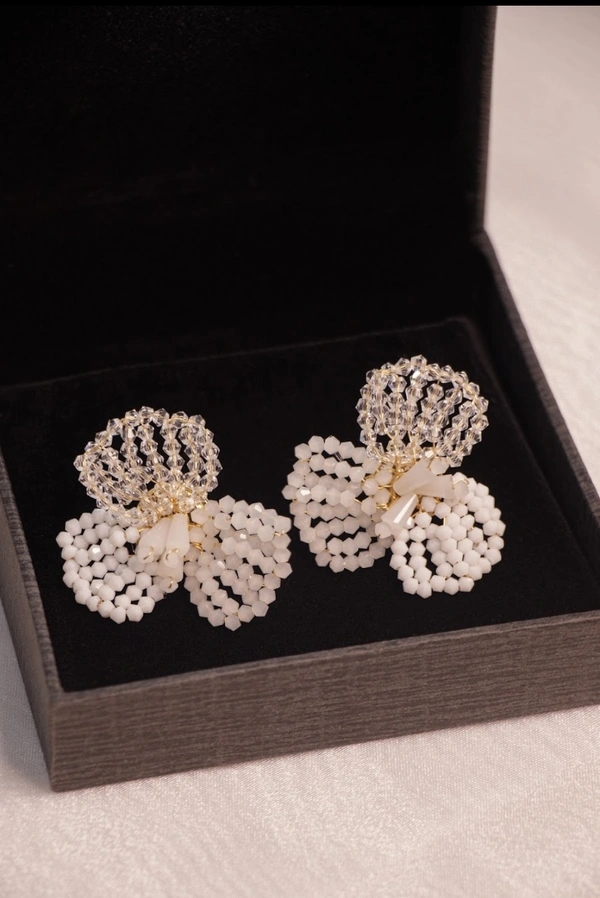 Crystal Earring ( White ) 