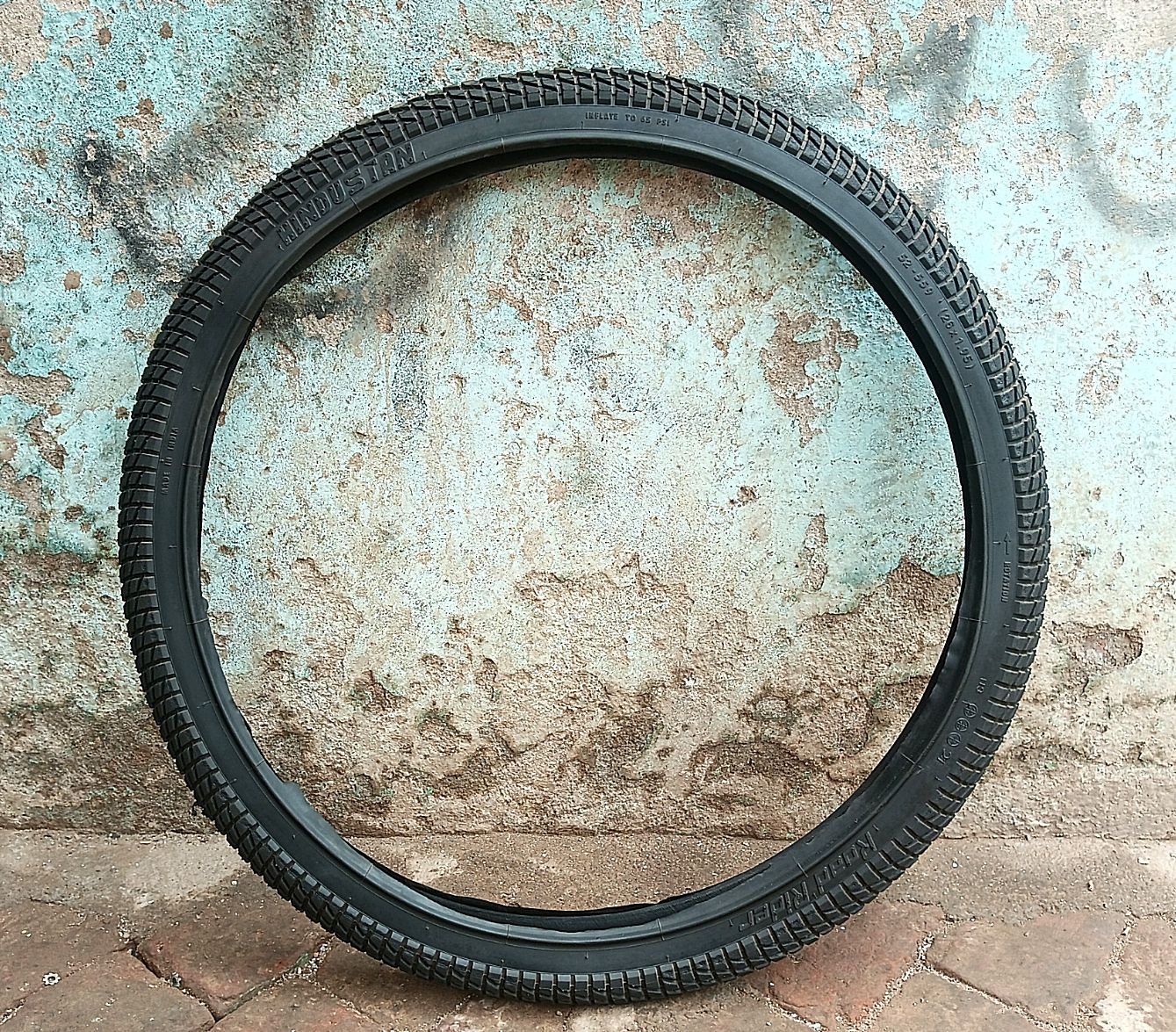 26x195 tyre discount