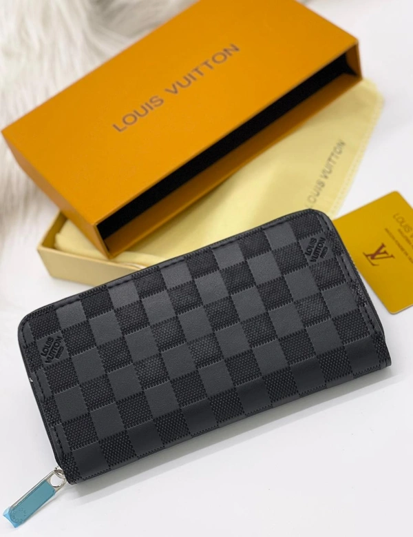 Louis Vuitton Premium Purse 