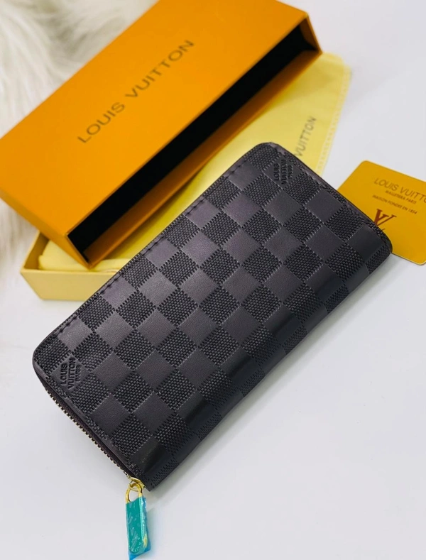 Louis Vuitton Premium Purse 