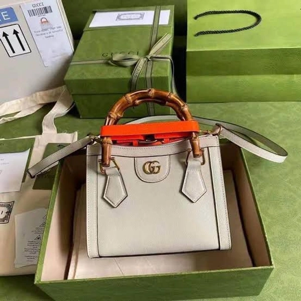 Gucci Diana Mini 