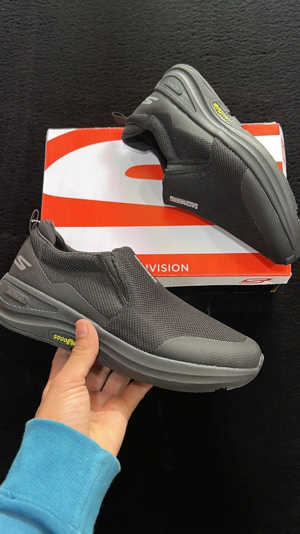 Sketchers GoRun