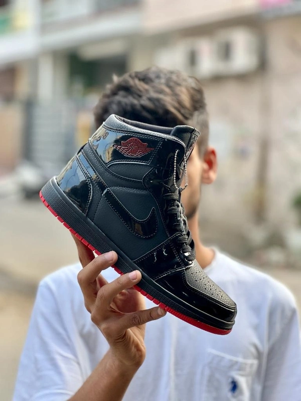 Nike Air Jordan Black - Black