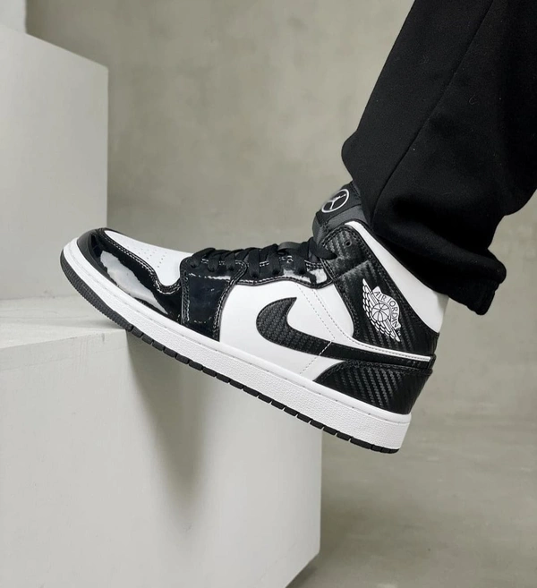 Nike Air Jordan OG 