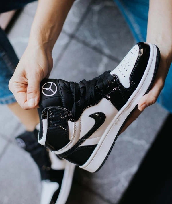 Nike Air Jordan OG 
