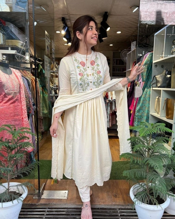 White Embroidery Suit With Dupatta - White, S