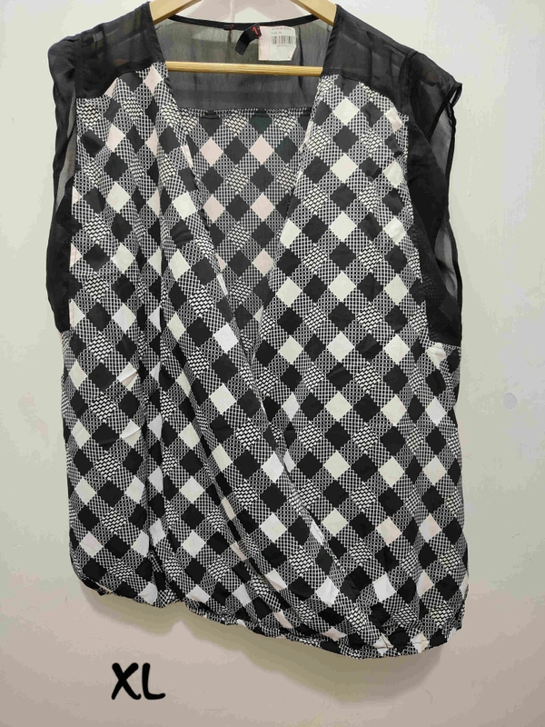 White Black Checked Sleeveless Top - Black, XL