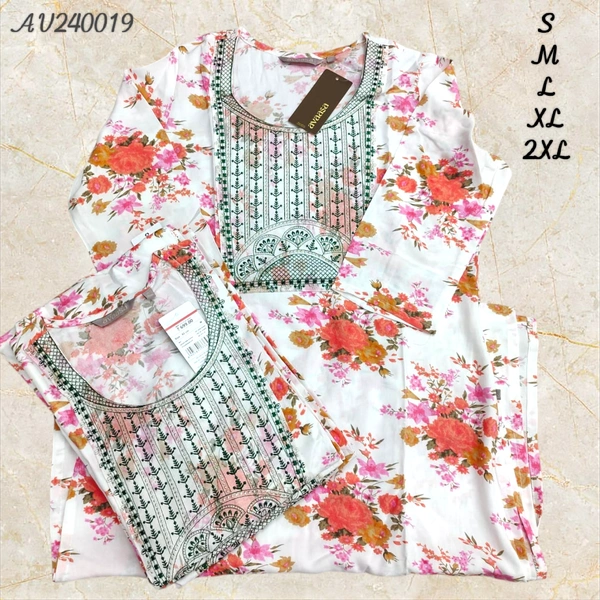Avaasa Kurthis AV240019 - White With Florel, L