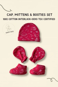 Smurf Finds Cap, Mittens & Booties set|Pack Contains 1 Set|100% Organic Cotton| White | SMMS7301 - 0-6 Month, Red