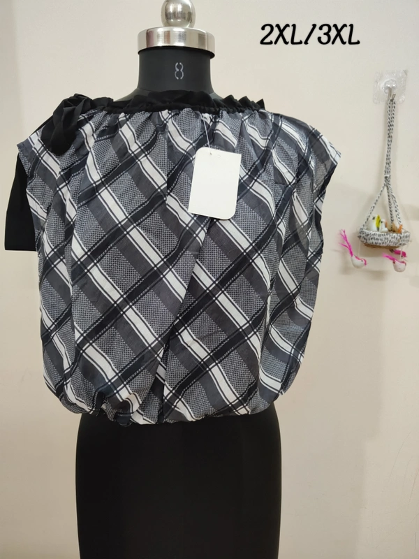 VDT HalfShoulder Crop Top - Black, 2XL
