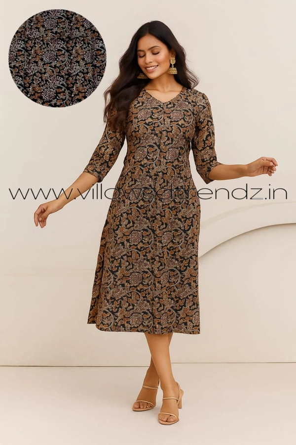 Twill Blue Kalamkari Cotton Kurtis| Side cut |3/4th sleeve |Black | CK22569 - XL, Black