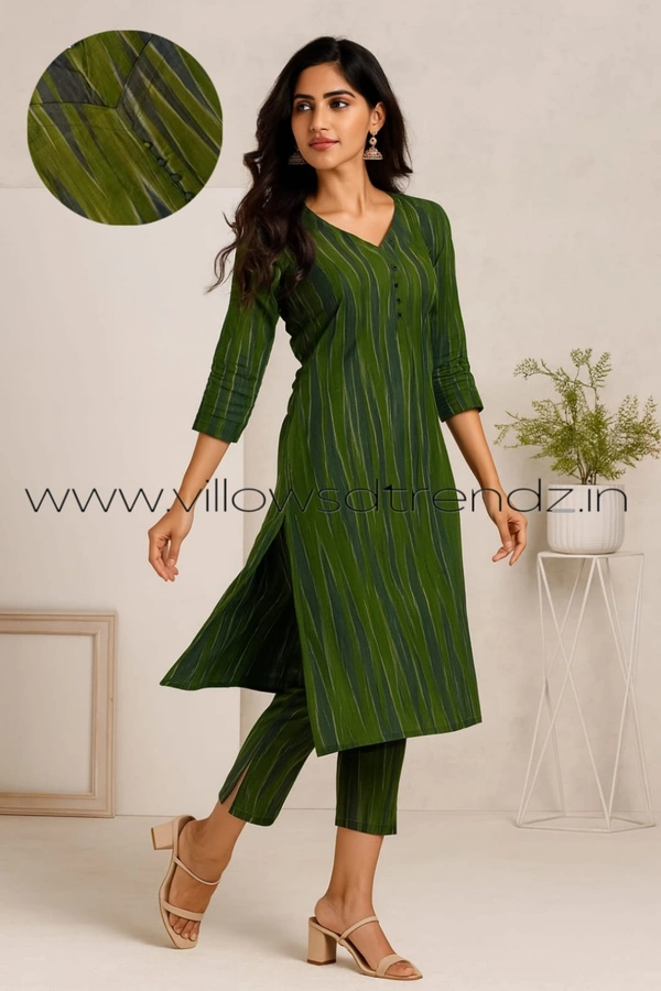 Twill Blue Kalamkari Cotton Kurtis| Side cut |3/4th sleeve |Green | CK22559 - L, Green
