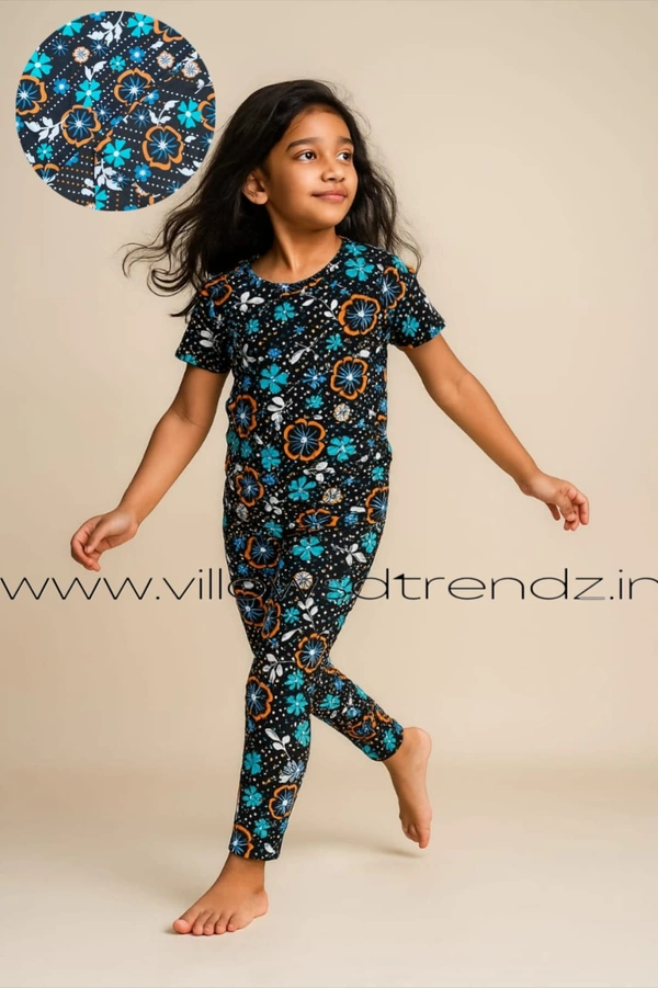 Smurf Finds Kids Unisex Pyjama Set | T-shirt with Full Phant | 100% Cotton | Dark Blue | KPY105017 - 5 -Yr, Dark Blue