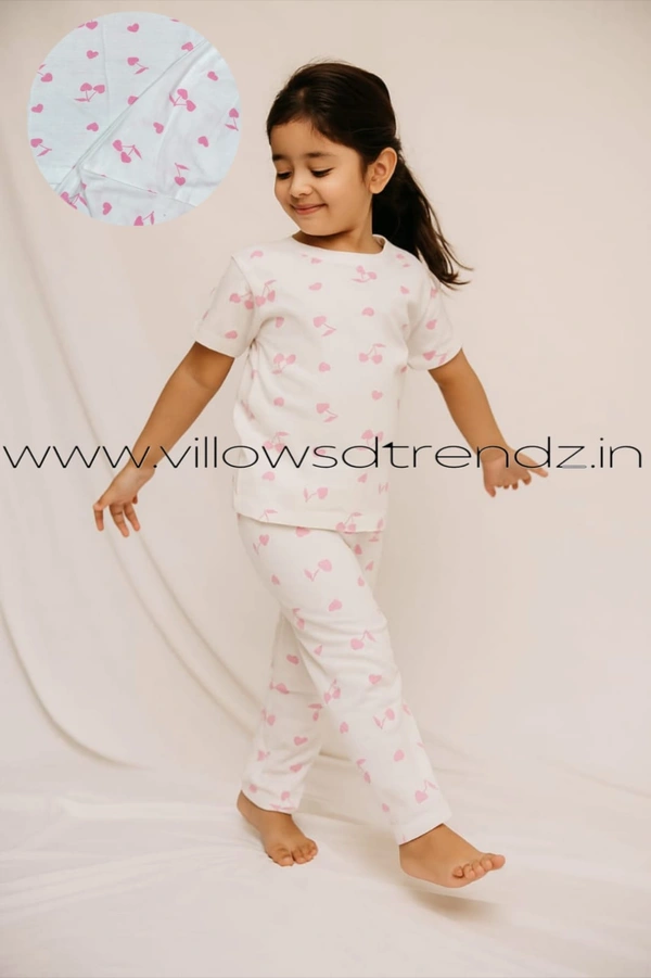 Smurf Finds Kids Unisex Pyjama Set | T-shirt with Full Phant | 100% Cotton | White | KPY105024 - 6 -Yr, White