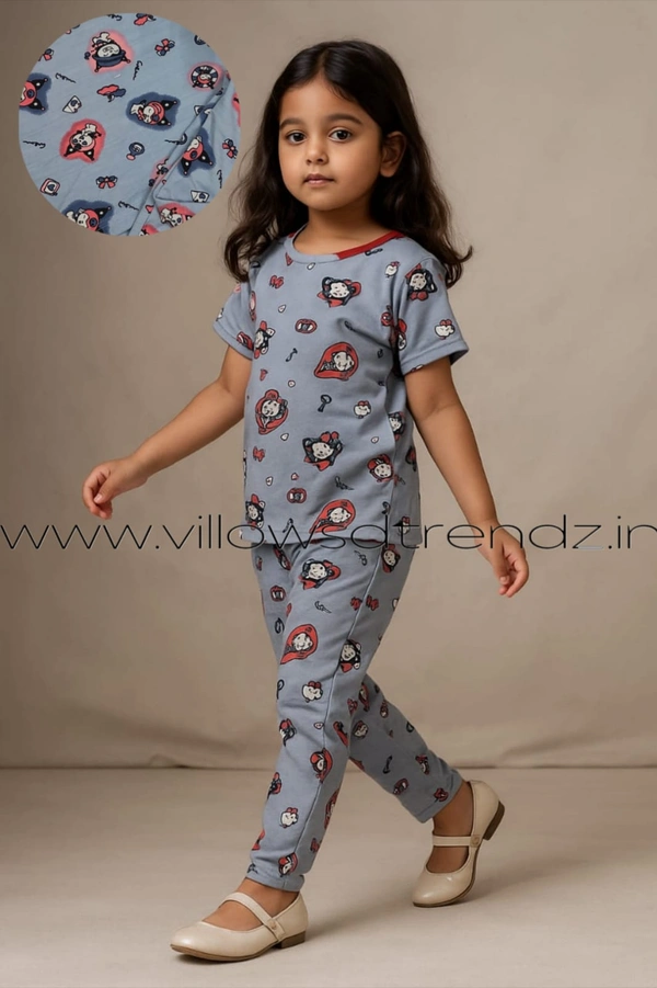 Smurf Finds Kids Unisex Pyjama Set | T-shirt with Full Phant | 100% Cotton | Light Blue | PYJ13503-249 - XL, Light Blue