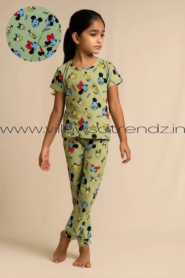 Smurf Finds Kids Unisex Pyjama Set | T-shirt with Full Phant | 100% Cotton | Green | PYJ13502-249 - XL, Green