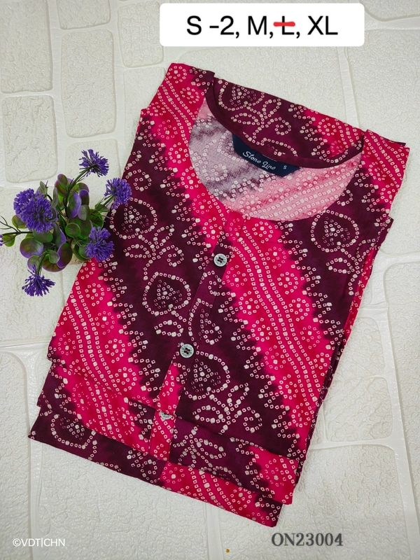 Twill Blue Kurti with Side Slit ON23004 - XL, Maroon With Pink