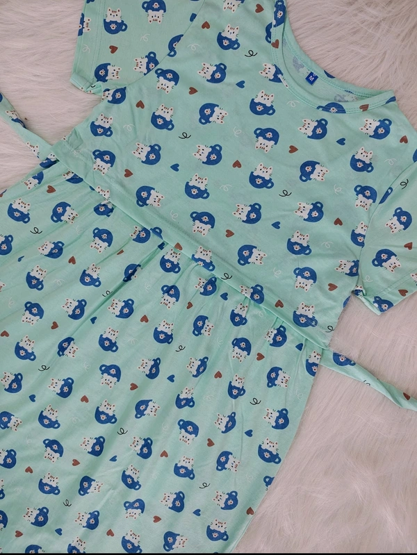 Smurf Finds Maternity Feeding Lounge Wear | Pullup Gown| Zipless| Full Length| 52 inches height|Peach Green | MGF310056 - 2XL, Peach Green