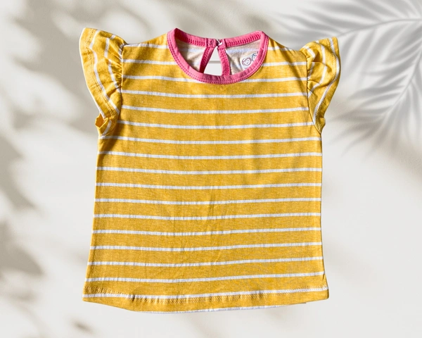 Smurf Finds Premium Cotton Printed Organic Cotton TShirt for Girls| 100% Cotton| Back Buttons| Yellow| SMTE73011 - 1-2 Yr, Yellow