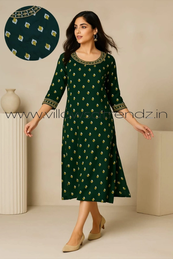 Twill Blue Rayon Kurta| Side cut| 3/4 Sleeve| Green | L11930017 - M