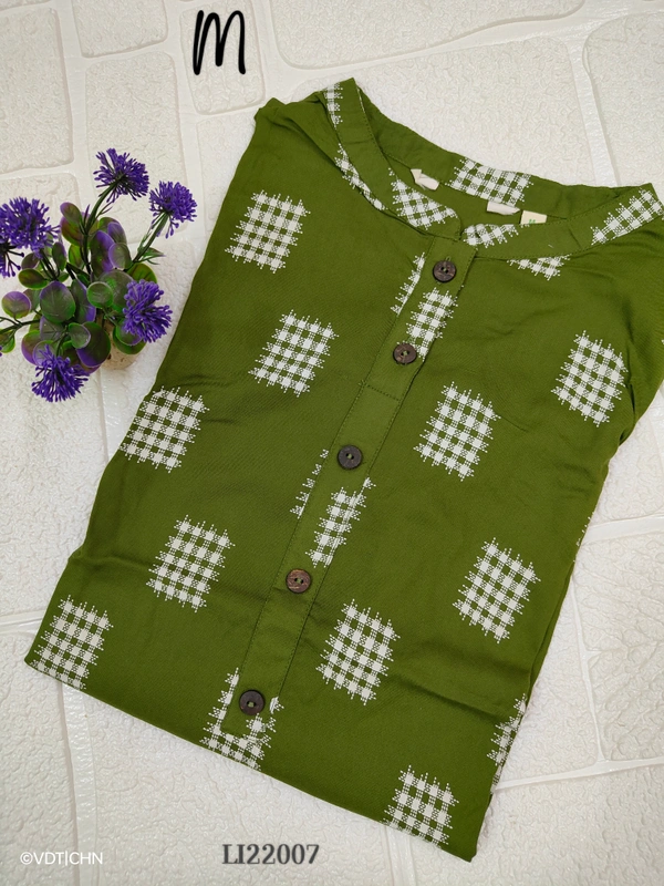 Twill Blue Side Cut Liva Kurti LI22007 - M, Green