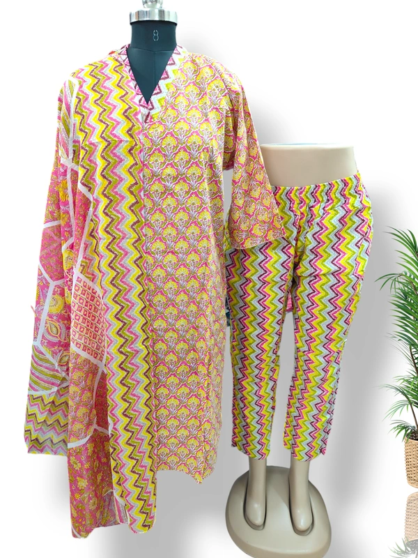 Twill Blue V Neck Kurti With Phant & Duppata 441 - Yellow With Pink, L