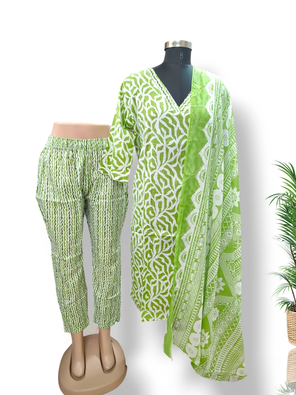 Twill Blue V Neck  Kurti With Phant&Duppata  KS4002 - Green, 2XL
