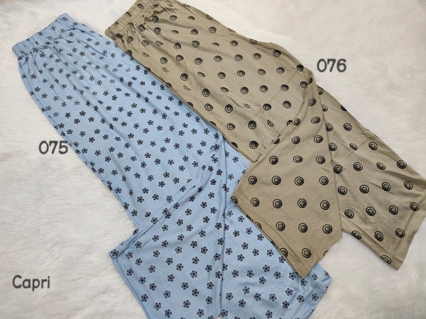 Villows Women's Capri 081 - FS, Grey Dots