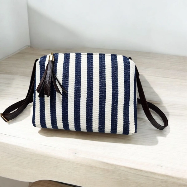 The Little Paw Double Zipper Open Sling - 8*11 Inches