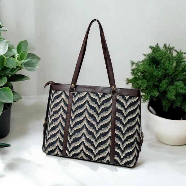 The Little PAw Executive Laptop Bag - 16*13 Inches