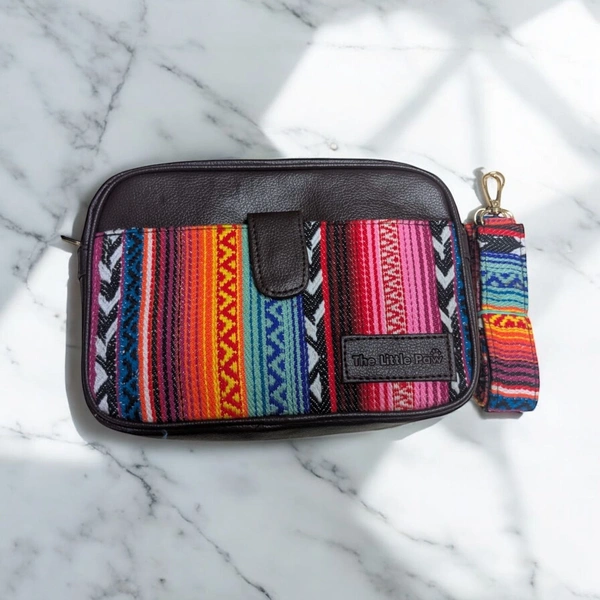 The Little Paw Boxy Sling With Jacquard Fabric Matching Sling - 7*9