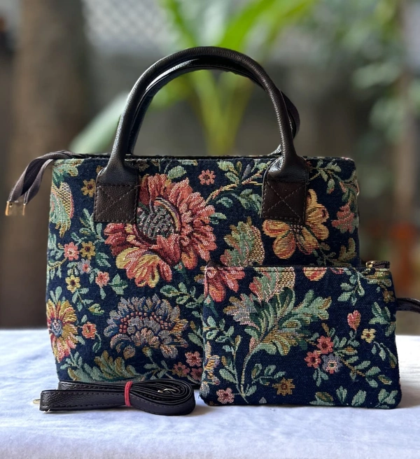 The Little Paw Sling Tote With Pouch - 14*12 Inches