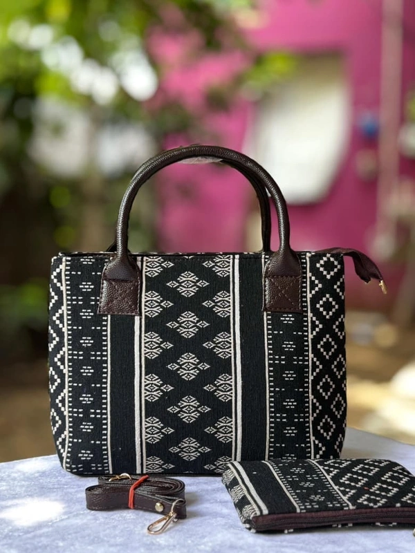 The Little Paw Sling Tote With Pouch - 14*12 Inches