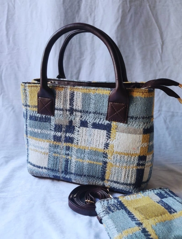 The Little Paw Sling Tote With Pouch - 14*12 Inches
