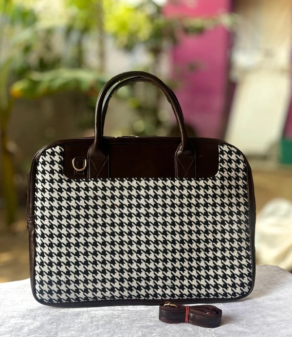 The Little Paw Unisex Laptop Bag - 14*18 Inches