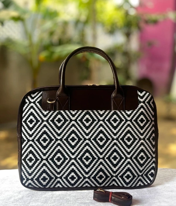 The Little Paw Unisex Laptop Bag - 14*18 Inches