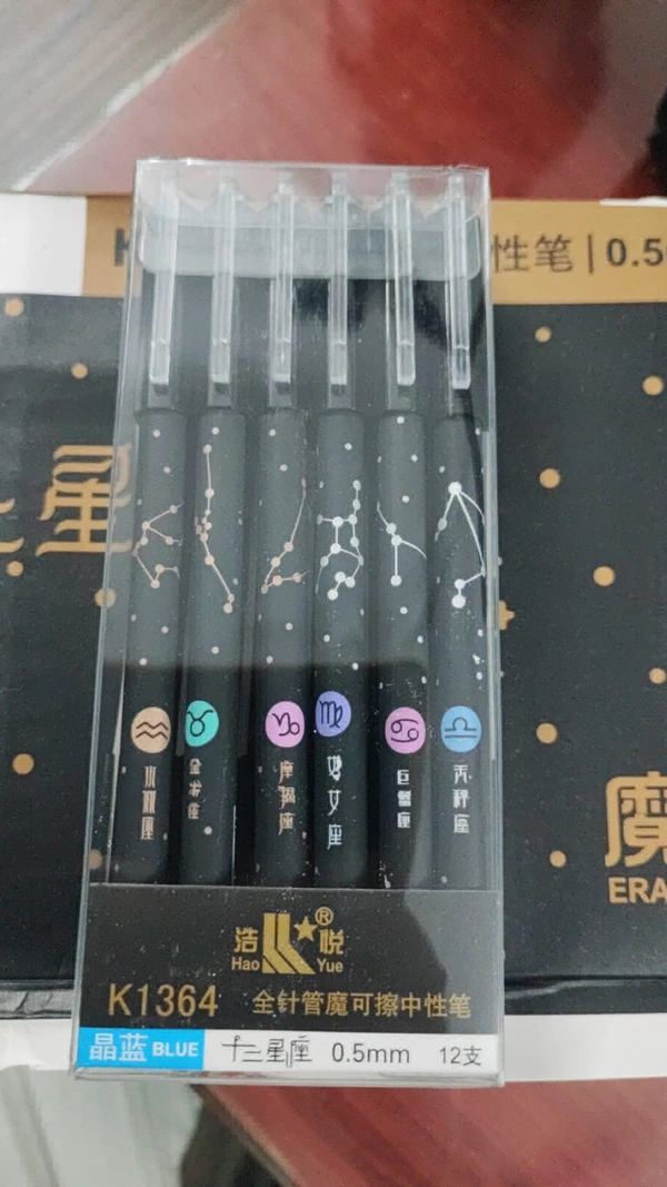 Erasable Gel Pens With Space