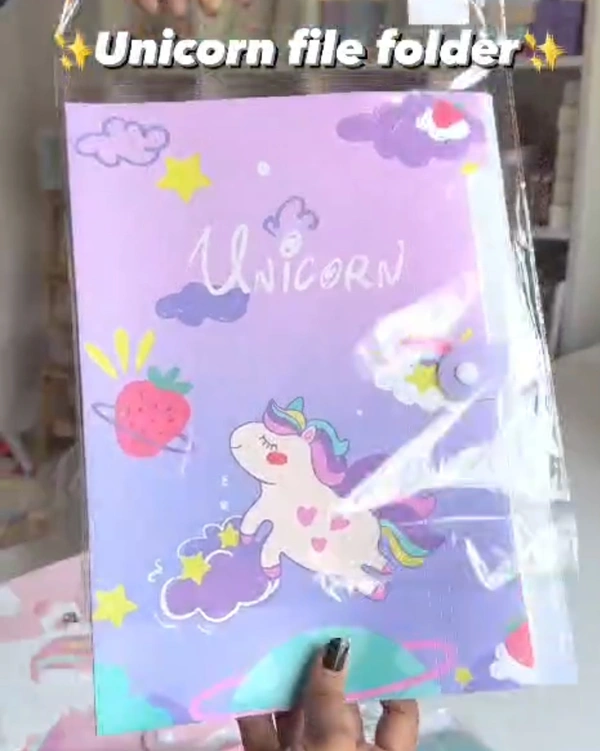 Piyano Folder Wid Character Uni